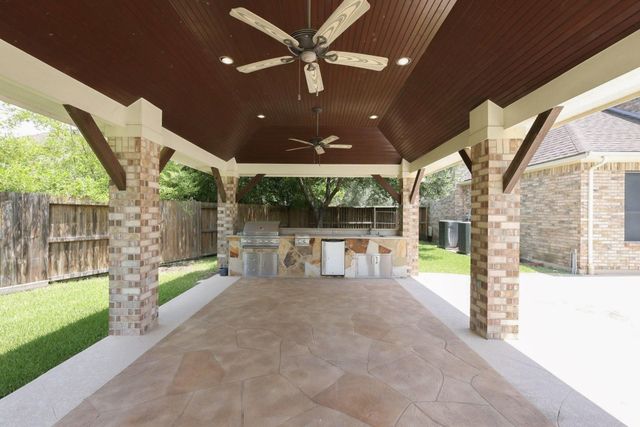 12015 Silverwood Bend Lane, Cypress, TX 77433