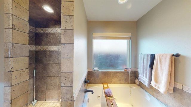 3017 Buckland Road, Edmond, OK 73034