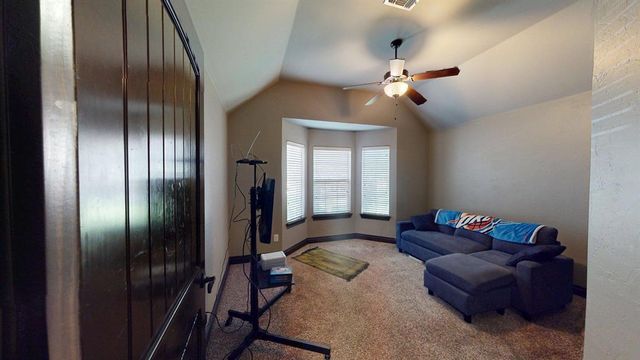 3017 Buckland Road, Edmond, OK 73034