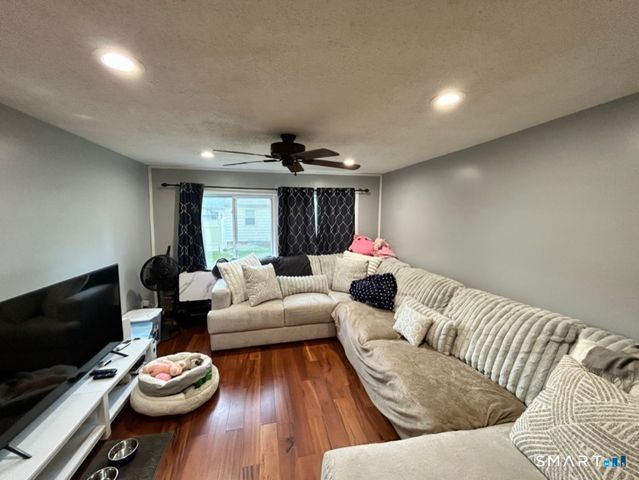 87 Edgemere Road, Coventry, CT 06238