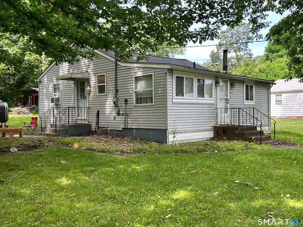 87 Edgemere Road, Coventry, CT 06238