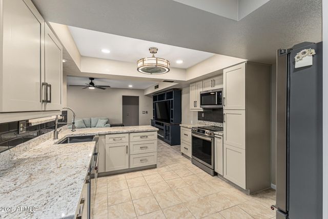 13226 W POMEGRANATE Drive, Sun City West, AZ 85375