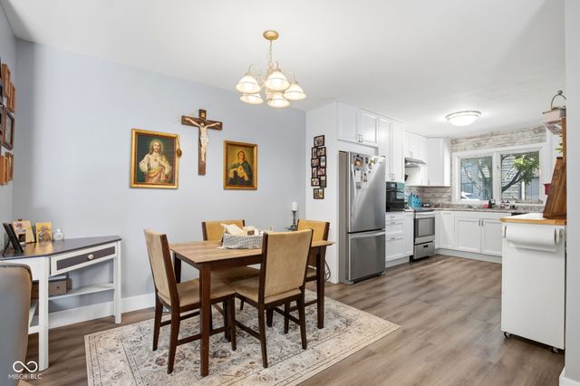 5924 Highgate Circle E, Indianapolis, IN 46250