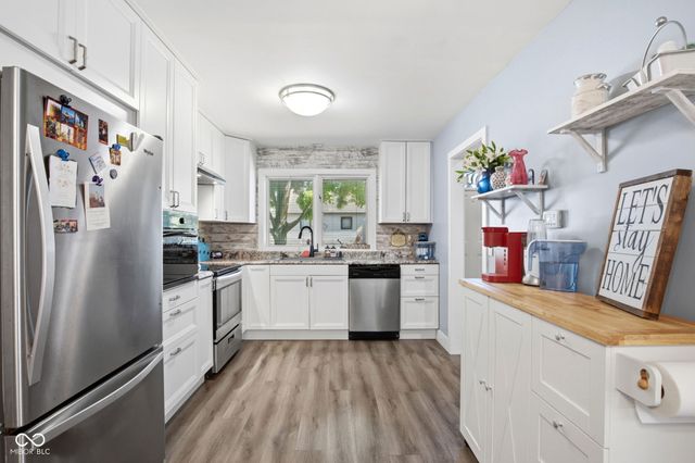 5924 Highgate Circle E, Indianapolis, IN 46250