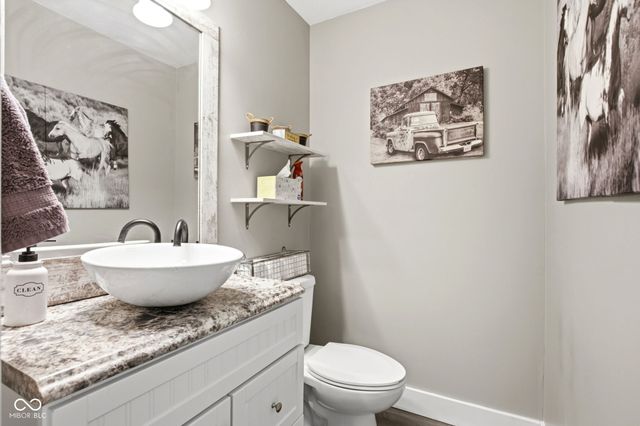 5924 Highgate Circle E, Indianapolis, IN 46250