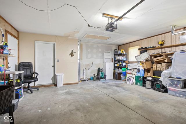 5924 Highgate Circle E, Indianapolis, IN 46250