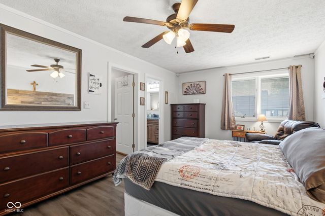 5924 Highgate Circle E, Indianapolis, IN 46250