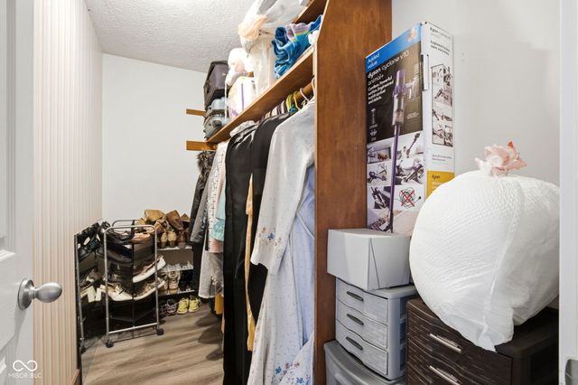 5924 Highgate Circle E, Indianapolis, IN 46250