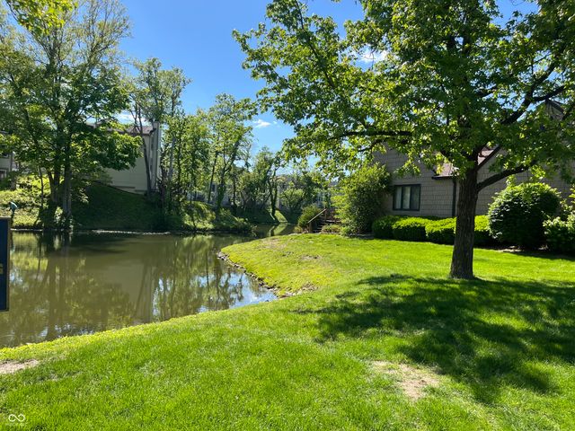 5924 Highgate Circle E, Indianapolis, IN 46250