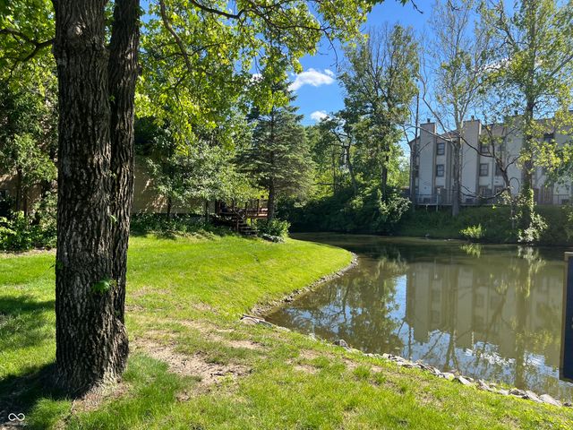 5924 Highgate Circle E, Indianapolis, IN 46250