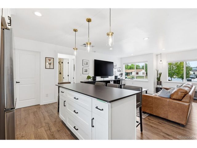 2815 S Glencoe St, Denver, CO 80222