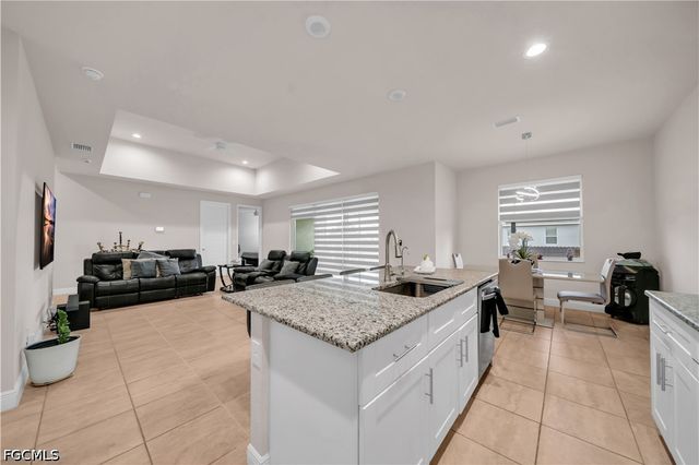 384 Neighborly RD, Labelle, FL 33935