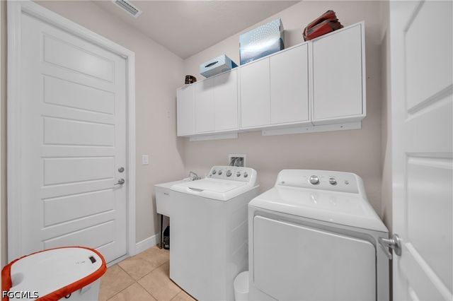 384 Neighborly RD, Labelle, FL 33935