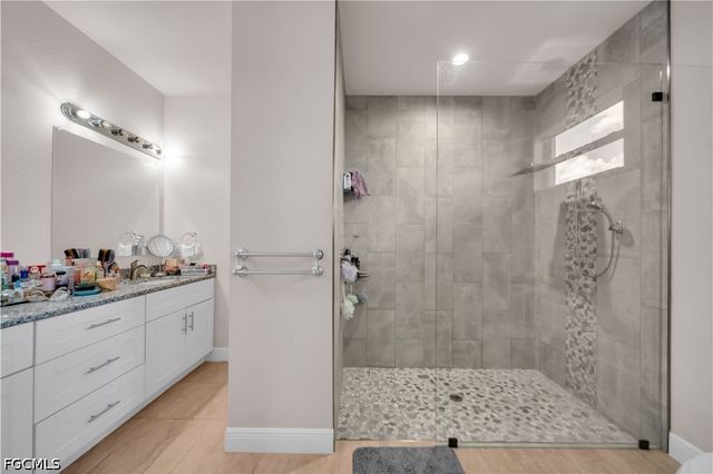 384 Neighborly RD, Labelle, FL 33935