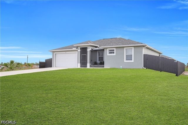 384 Neighborly RD, Labelle, FL 33935