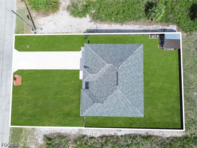 384 Neighborly RD, Labelle, FL 33935