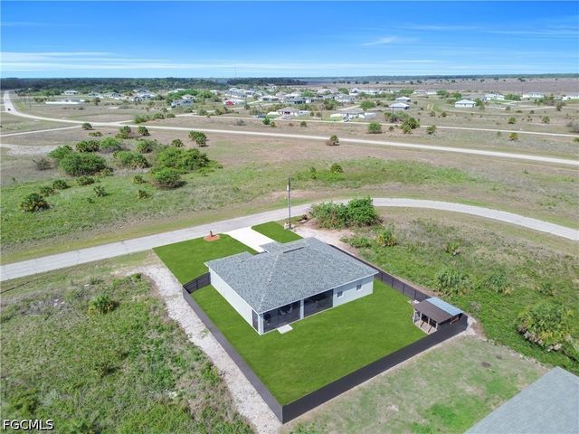 384 Neighborly RD, Labelle, FL 33935