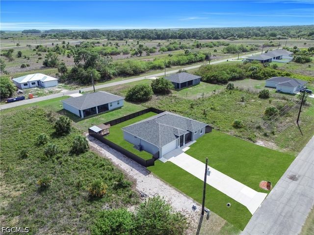 384 Neighborly RD, Labelle, FL 33935