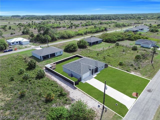 384 Neighborly RD, Labelle, FL 33935