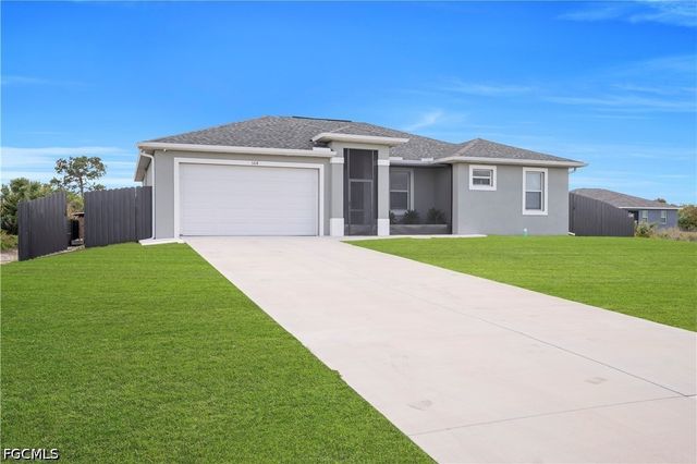 384 Neighborly RD, Labelle, FL 33935