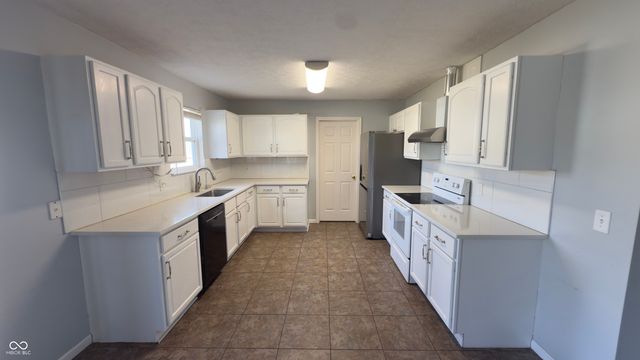 5064 Gunston Lane, Plainfield, IN 46168