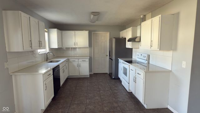 5064 Gunston Lane, Plainfield, IN 46168