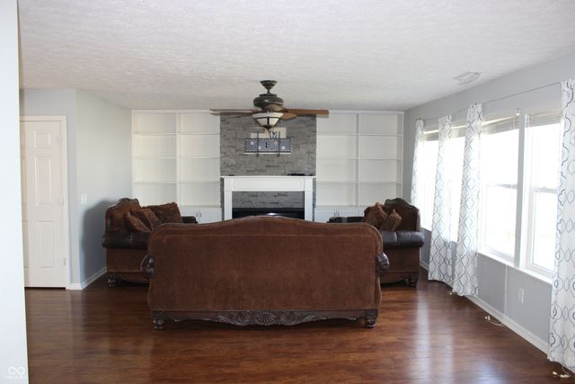 5064 Gunston Lane, Plainfield, IN 46168