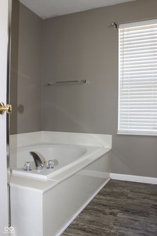 5064 Gunston Lane, Plainfield, IN 46168