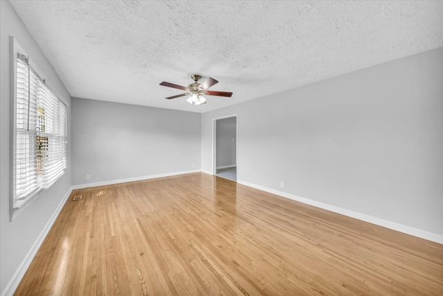 611 Henley St, Manchester, TN 37355