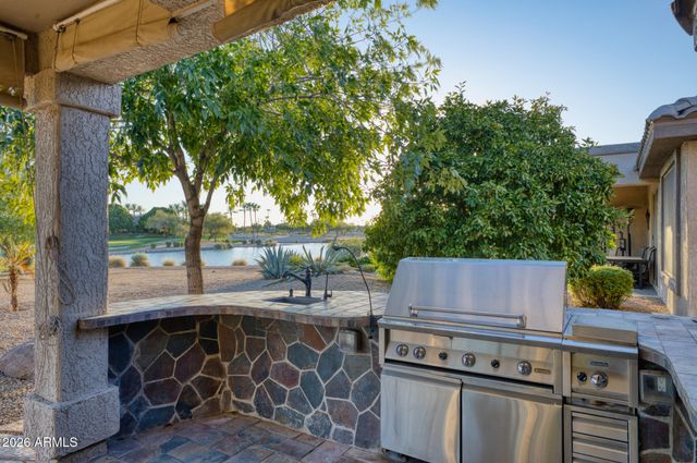 15869 W CLEAR CANYON Drive, Surprise, AZ 85374