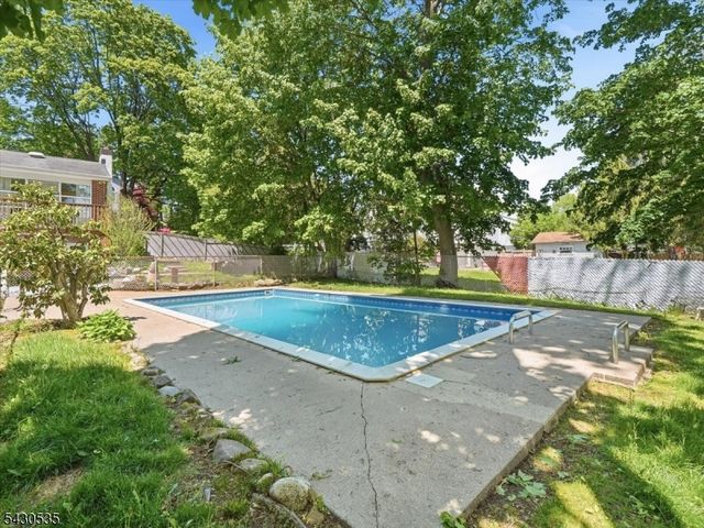 15 Valley View Ave, Randolph Twp., NJ 07869