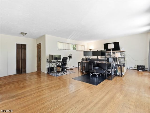 15 Valley View Ave, Randolph Twp., NJ 07869