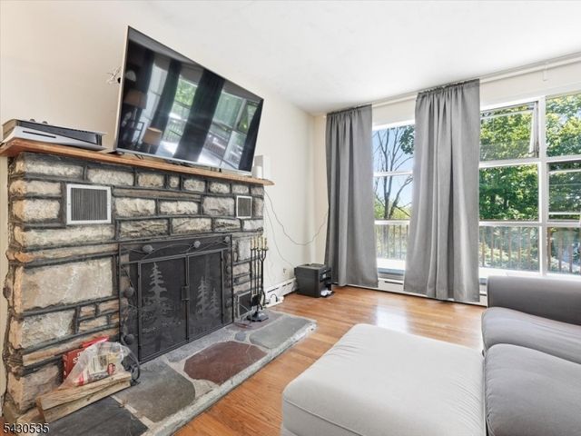 15 Valley View Ave, Randolph Twp., NJ 07869