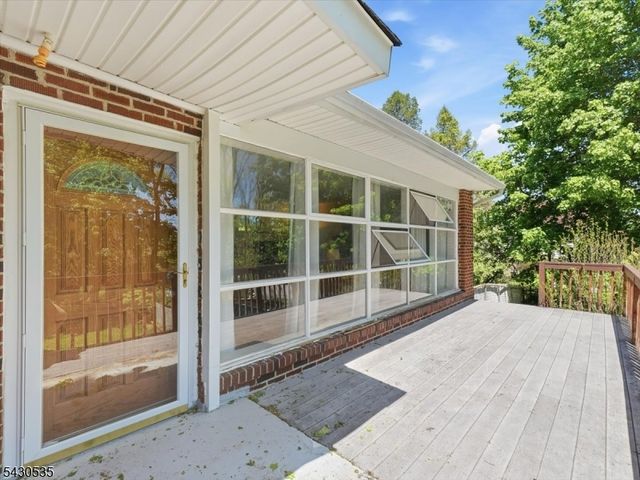 15 Valley View Ave, Randolph Twp., NJ 07869