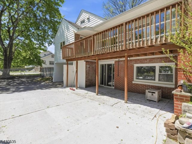 15 Valley View Ave, Randolph Twp., NJ 07869