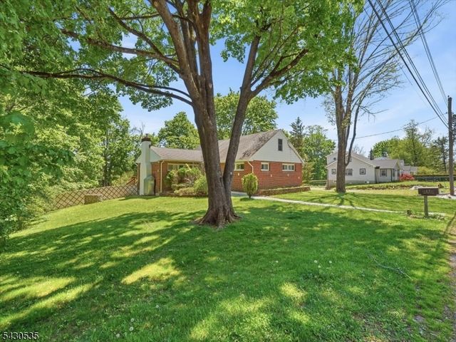 15 Valley View Ave, Randolph Twp., NJ 07869