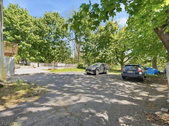 15 Valley View Ave, Randolph Twp., NJ 07869