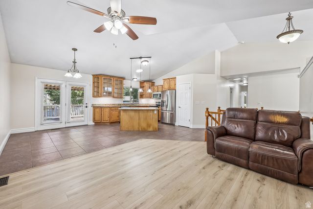 8022 S PEREGRINE PL, Sandy, UT 84094