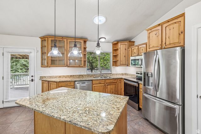 8022 S PEREGRINE PL, Sandy, UT 84094