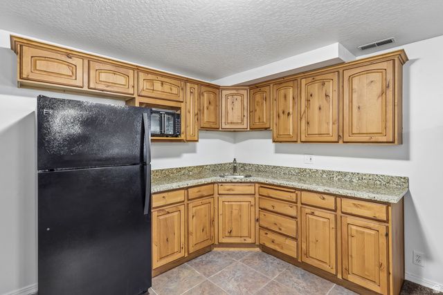 8022 S PEREGRINE PL, Sandy, UT 84094