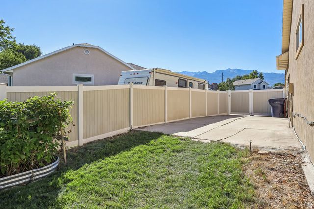 8022 S PEREGRINE PL, Sandy, UT 84094