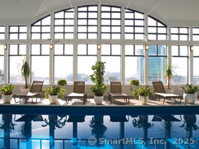 25 Forest Street 11M, Stamford, CT 06901