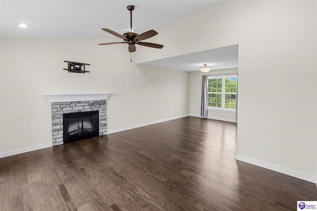 22 N Antelope Court, Rineyville, KY 40162