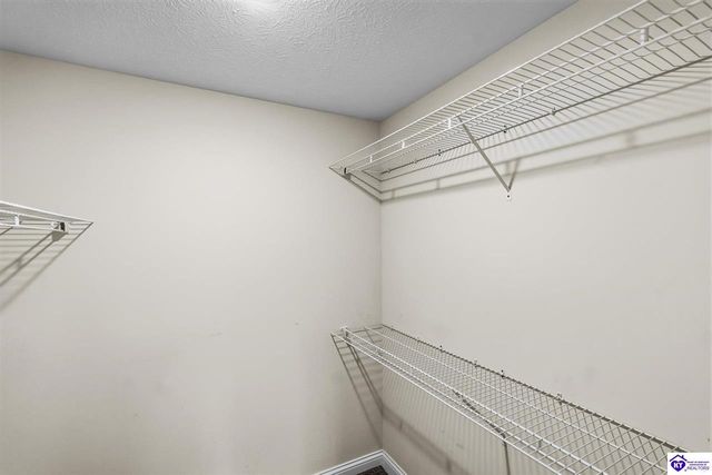 22 N Antelope Court, Rineyville, KY 40162