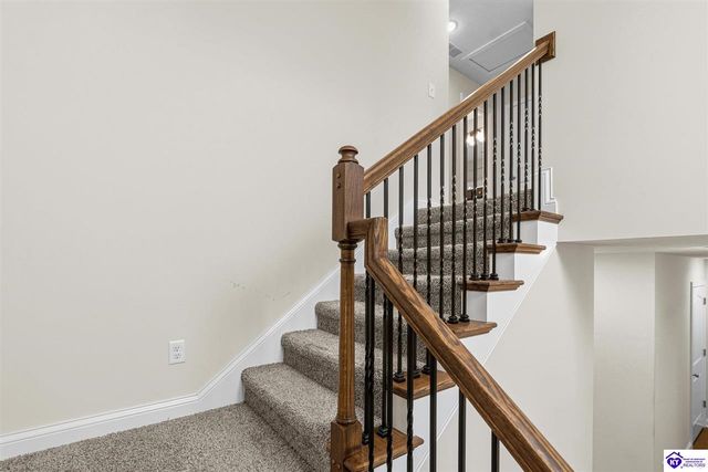 22 N Antelope Court, Rineyville, KY 40162