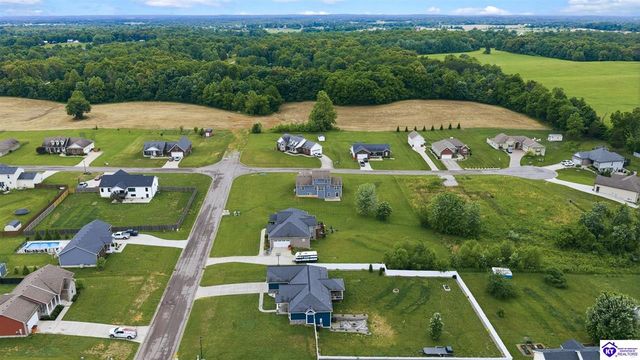 22 N Antelope Court, Rineyville, KY 40162