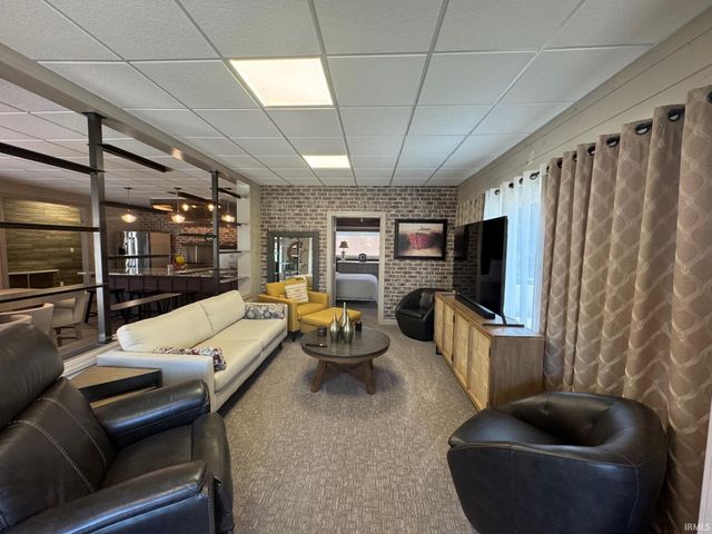 119 W 9th Street, Rochester, IN 46975