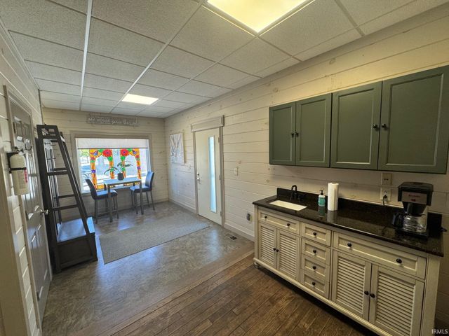 119 W 9th Street, Rochester, IN 46975