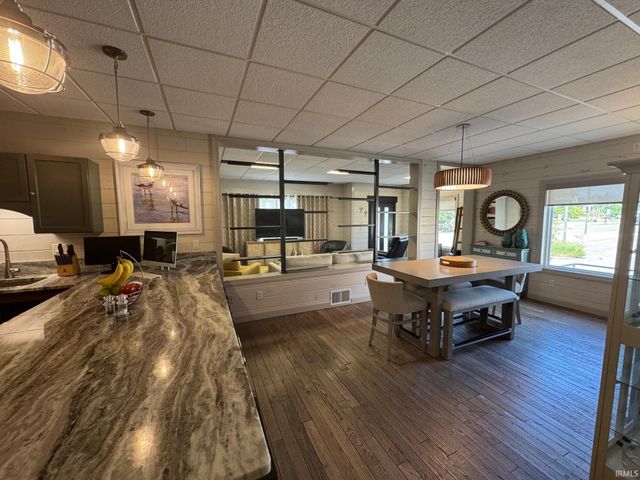 119 W 9th Street, Rochester, IN 46975