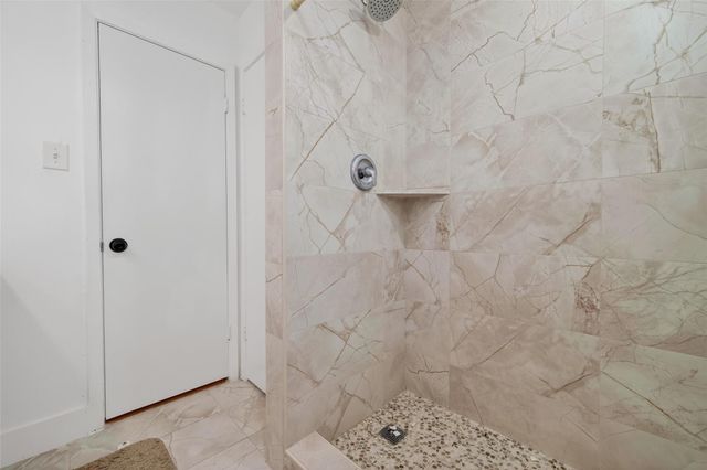 7226 Skybright Lane, Houston, TX 77095